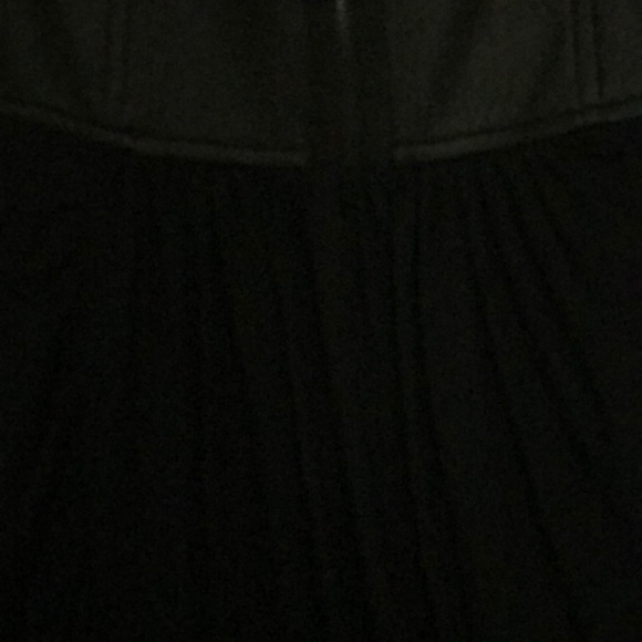 Dress - Picture 8 of 8